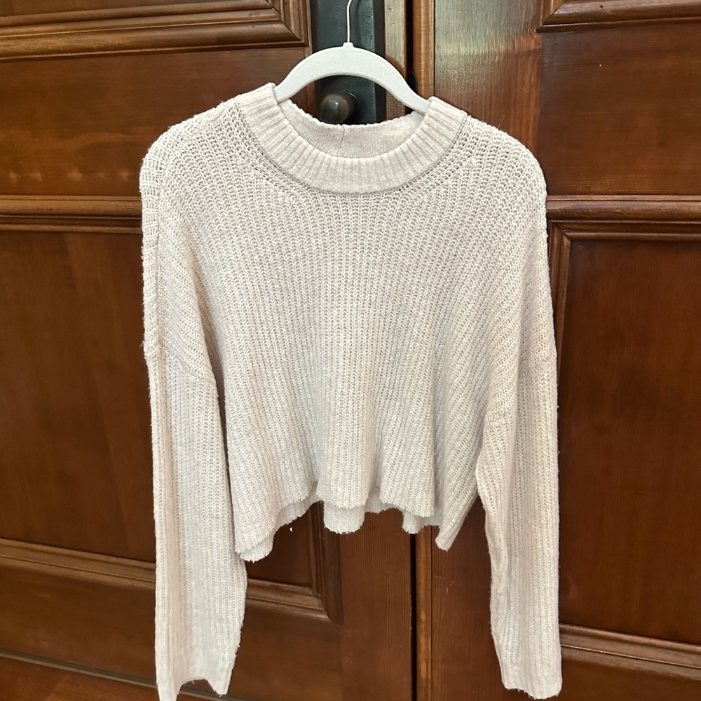Oversized American Eagle Outfitters Cream Crew Neck Sweater